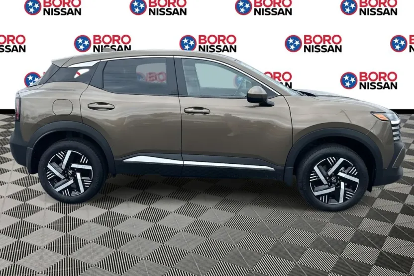2025 Nissan Kicks SV photo 1