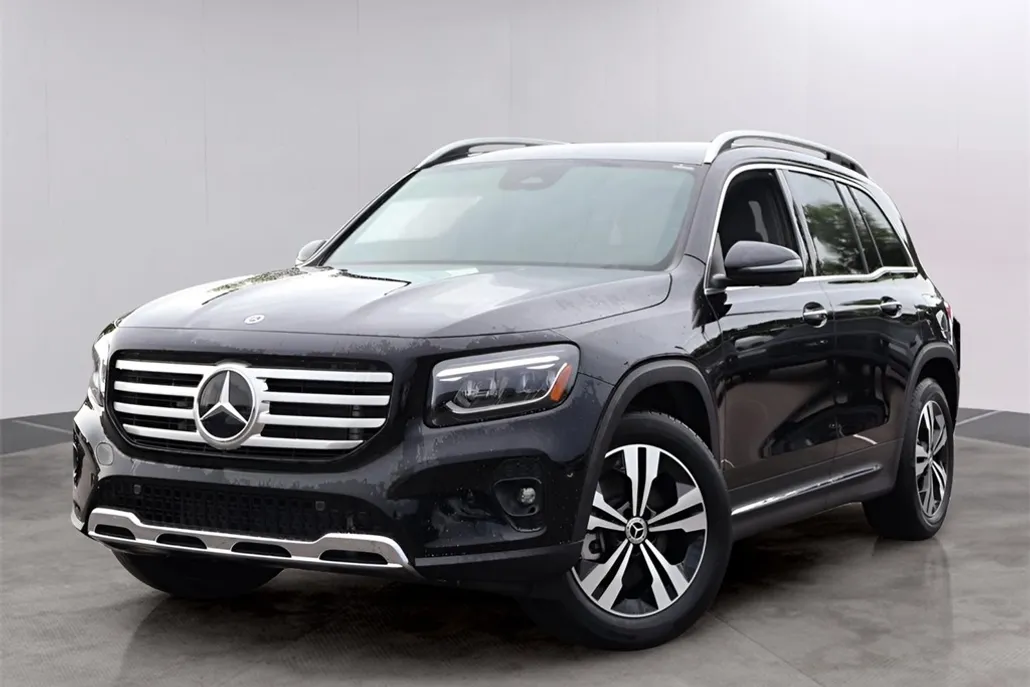 2025 Mercedes Benz GLB 250 4MATIC photo 1