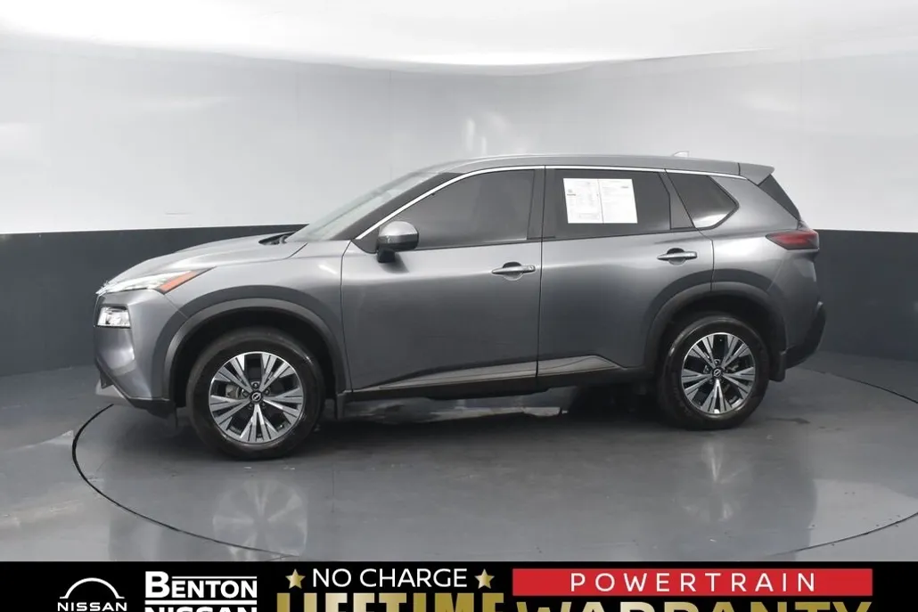 2023 Nissan Rogue SV photo 1