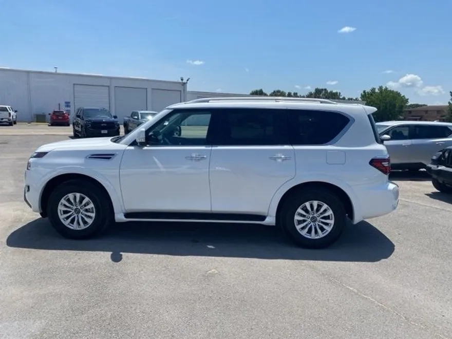 2024 Nissan Armada SV photo 1