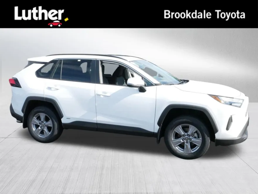 2022 Toyota RAV4 Hybrid XLE photo 1