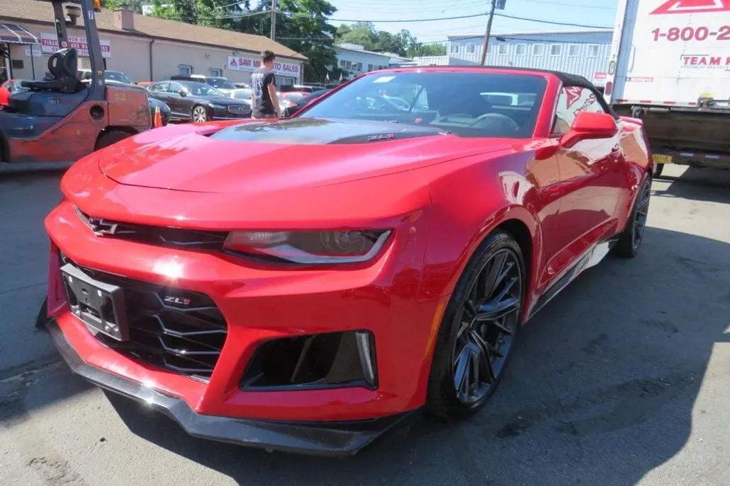 2023 Chevrolet Camaro ZL1 photo 1
