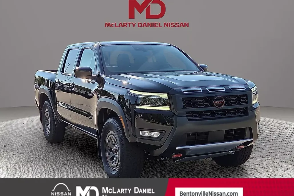 2025 Nissan Frontier Crew Cab PRO-4X photo 1