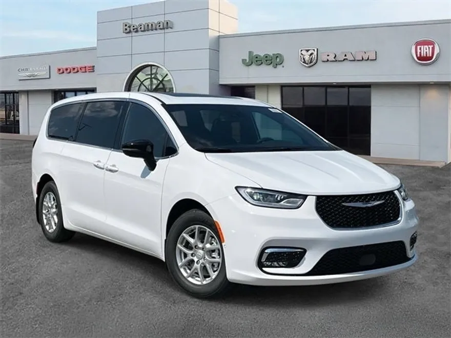 2025 Chrysler Pacifica photo 1