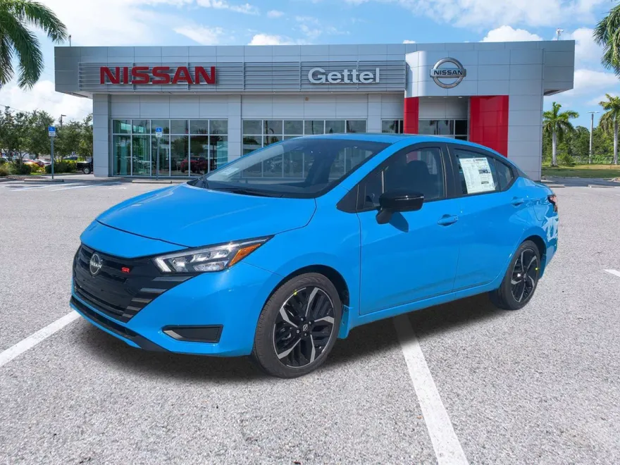 2025 Nissan Versa SR photo 1