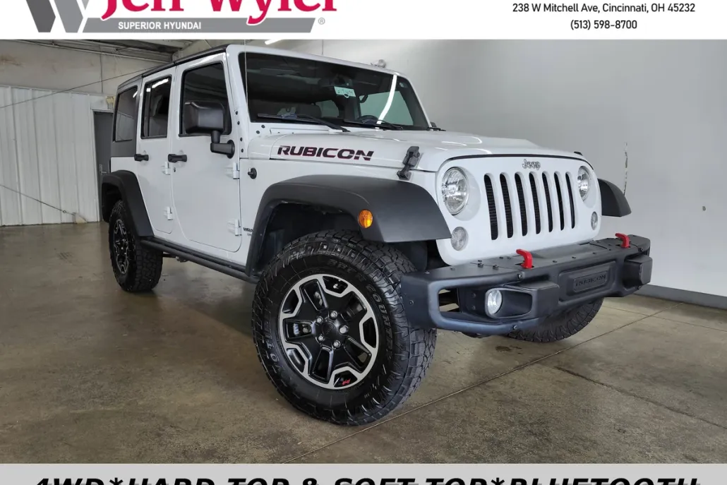 2016 Jeep Wrangler Unlimited Rubicon photo 1