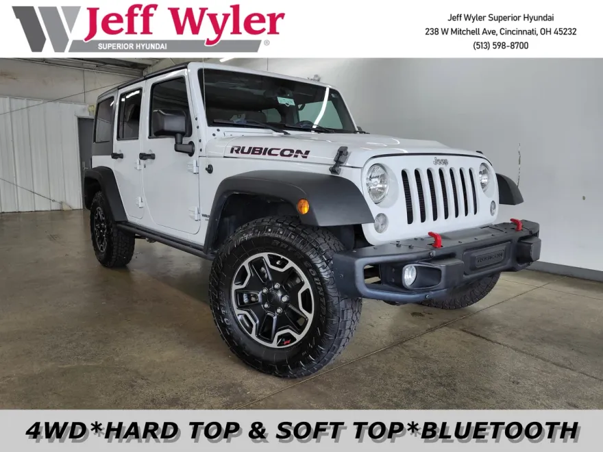 2016 Jeep Wrangler Unlimited Rubicon photo 1