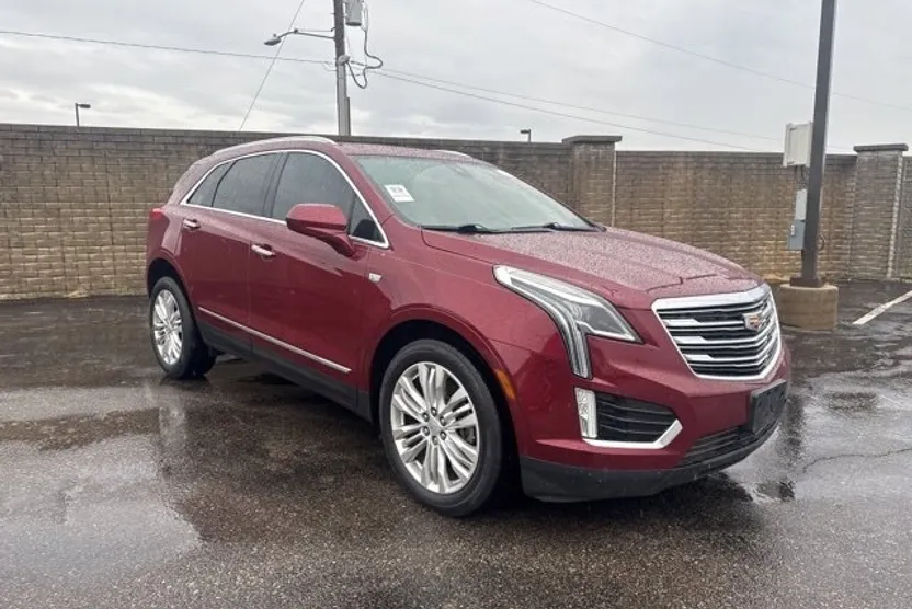 2018 Cadillac XT5 Premium Luxury photo 1