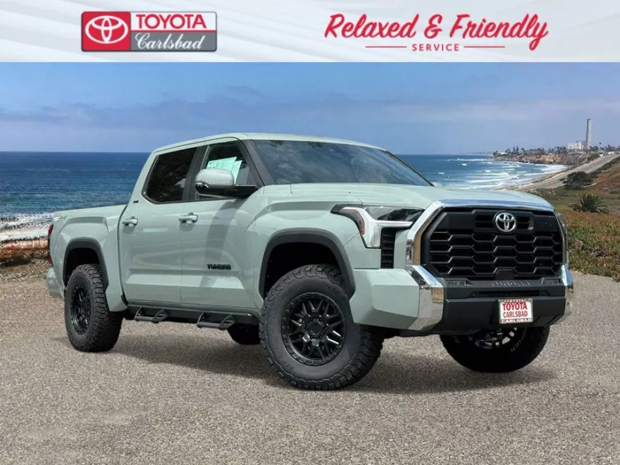 2025 Toyota Tundra SR5 CrewMax photo 1