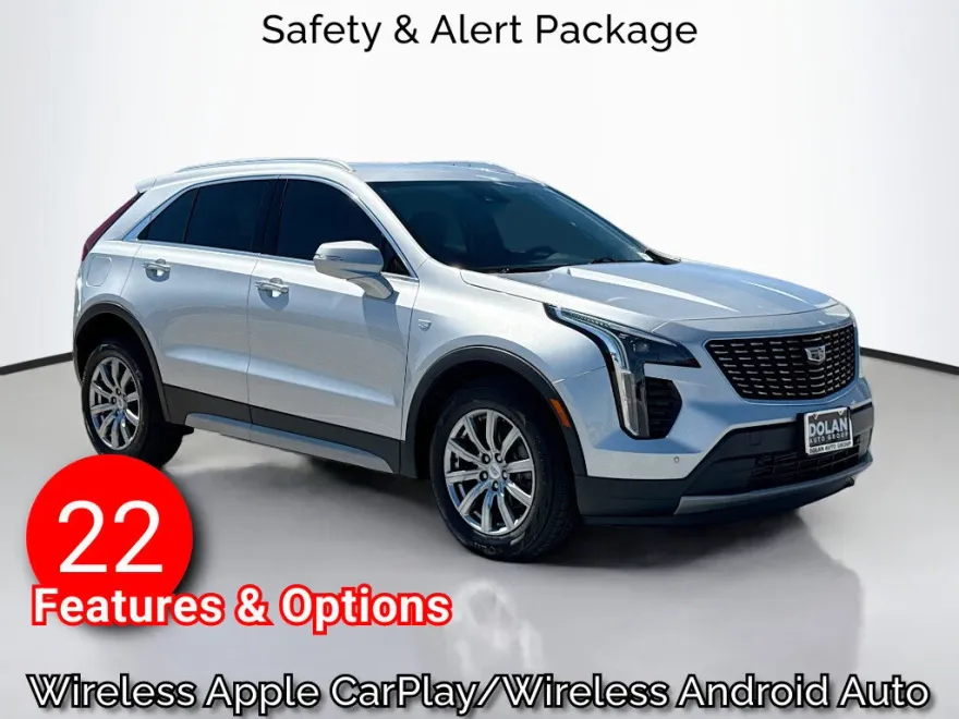2022 Cadillac XT4 Premium Luxury photo 1