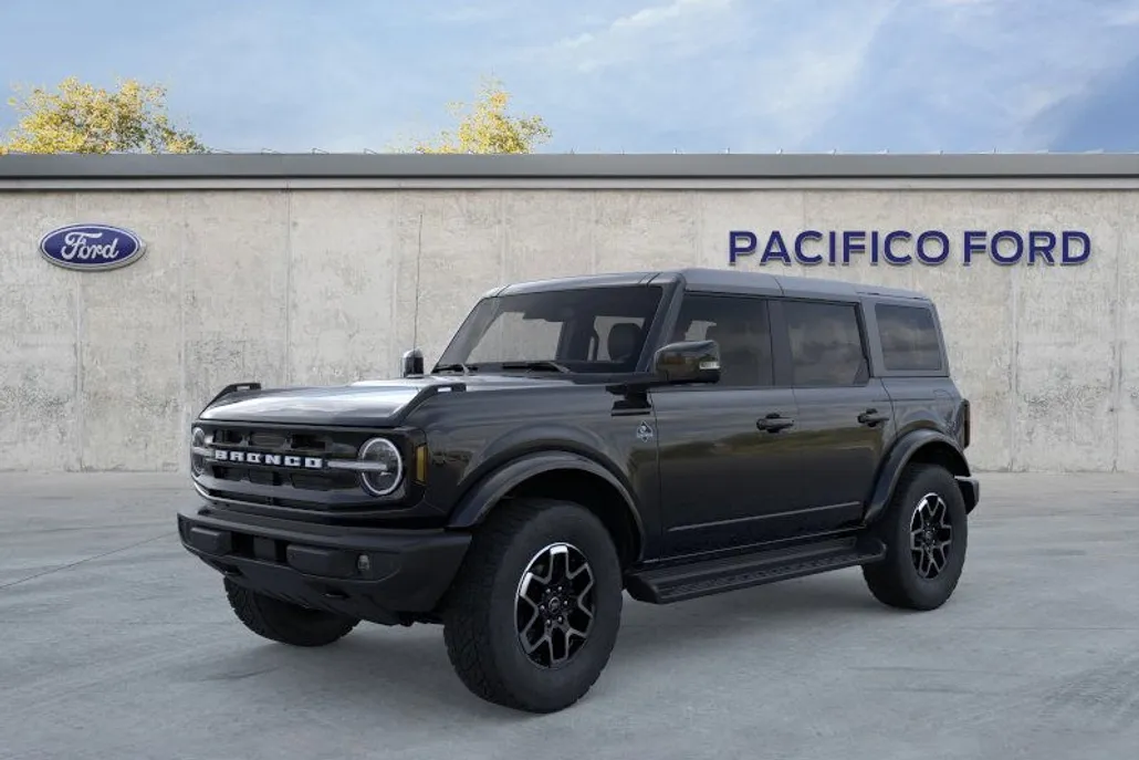 2025 Ford Bronco Outer Banks photo 1