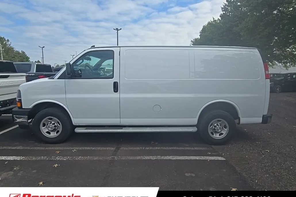 2024 Chevrolet Express 2500 Work Cargo Van photo 1
