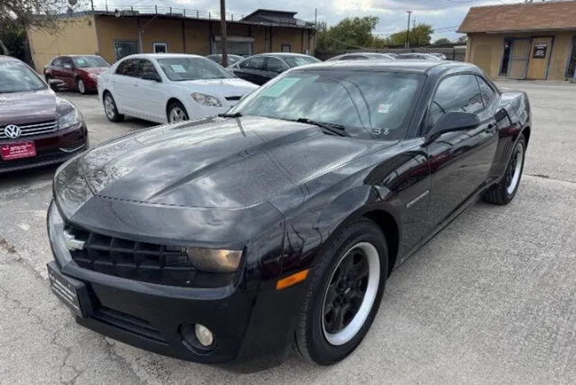 2010 Chevrolet Camaro LS photo 1