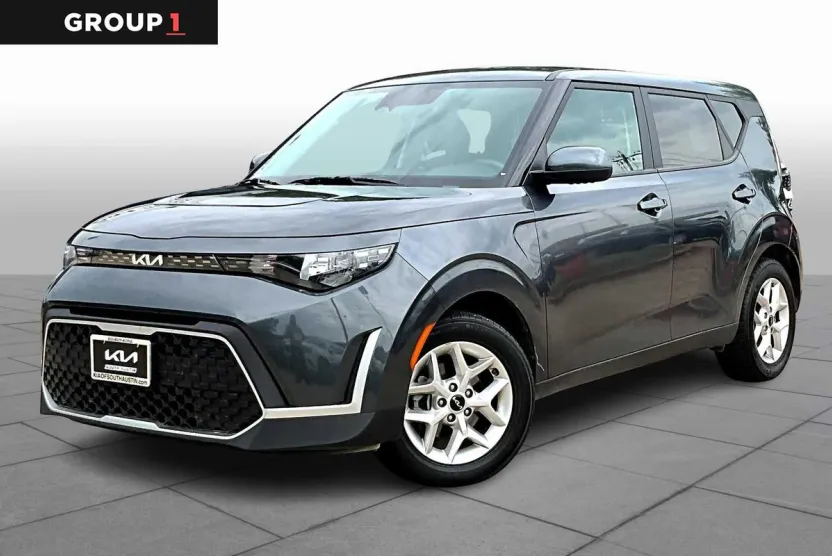 2023 Kia Soul LX S photo 1