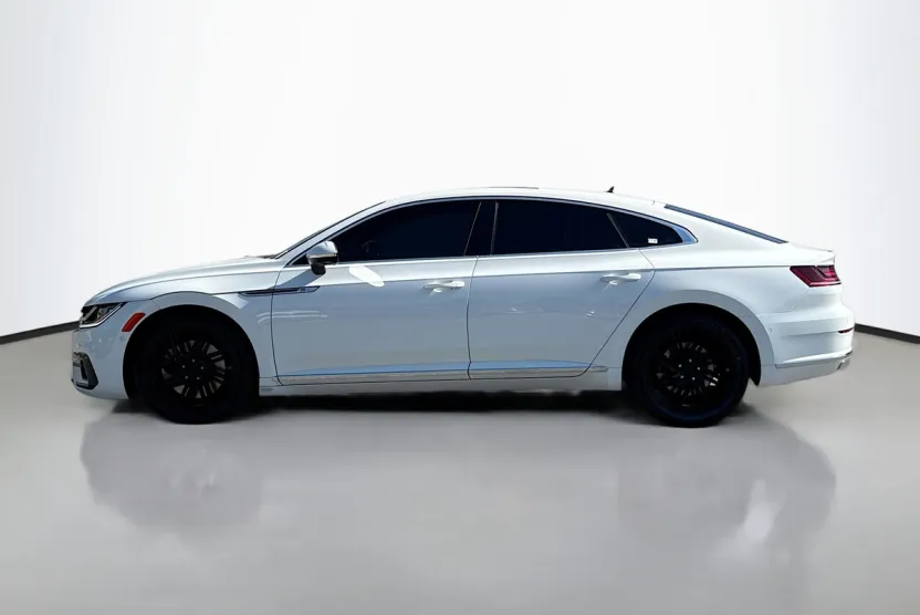 2019 Volkswagen Arteon SEL Premium R-Line photo 1