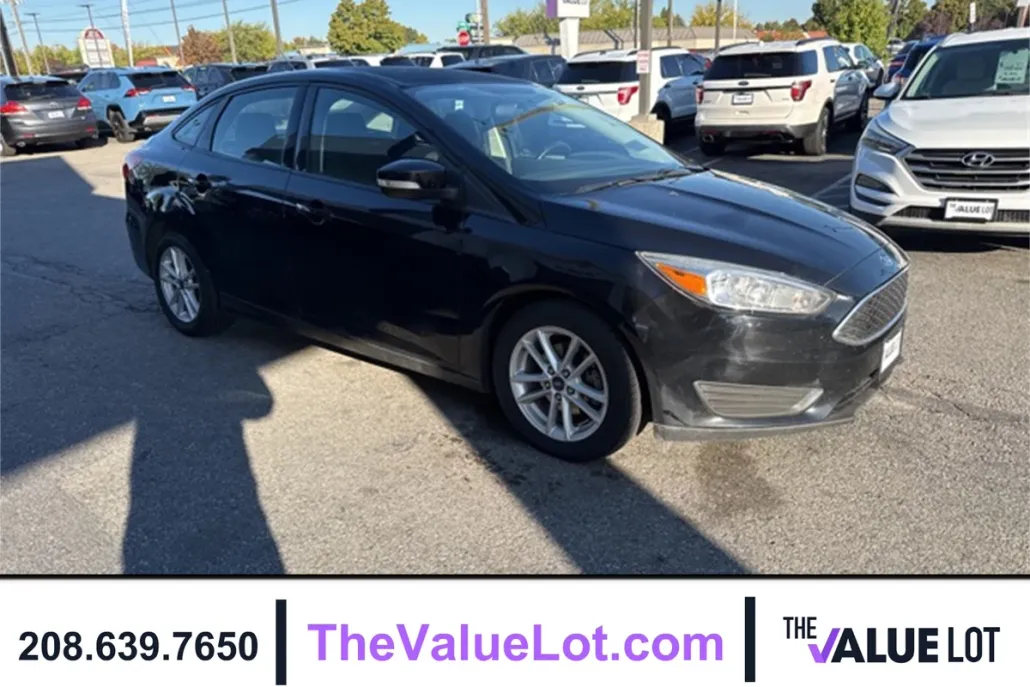 2017 Ford Focus SE photo 1