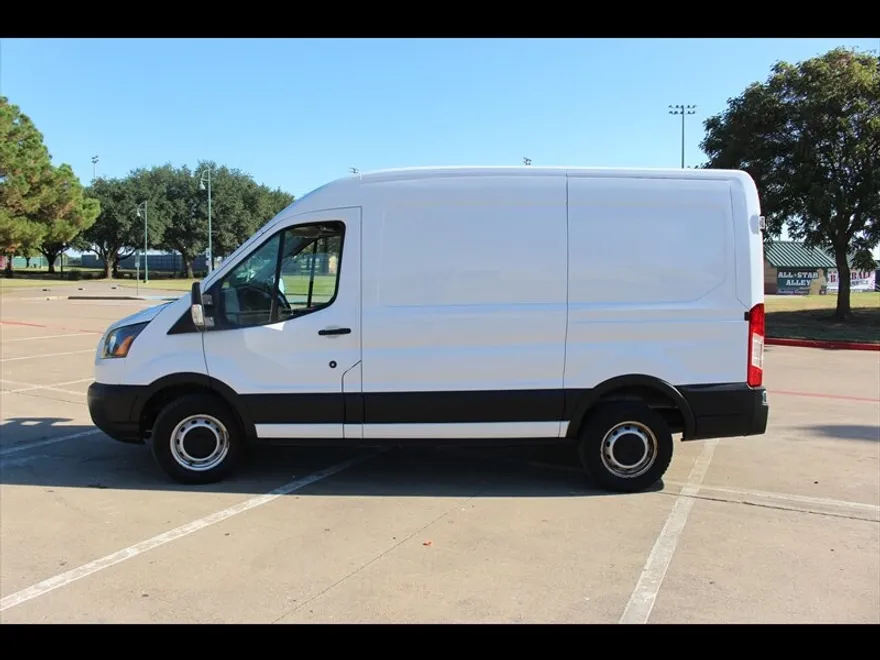 2019 Ford Transit Van photo 1
