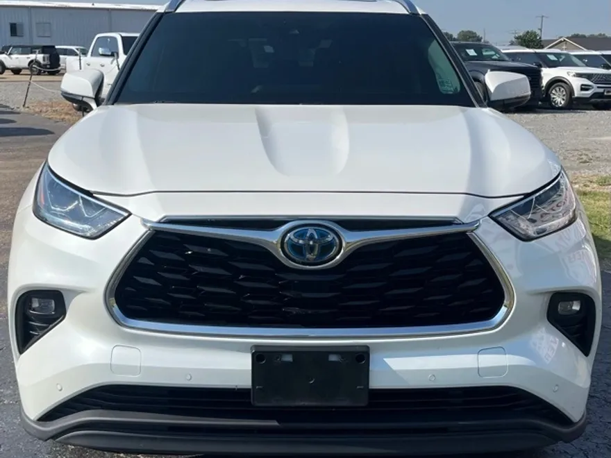 2021 Toyota Highlander Hybrid Limited photo 1