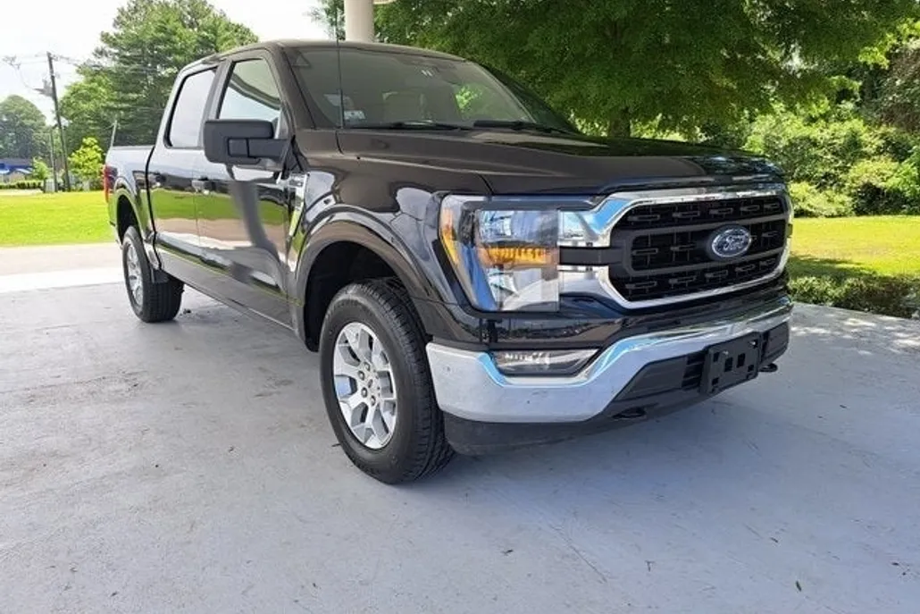 2023 Ford F-150 XLT photo 1