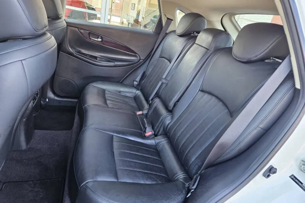 2016 Infiniti QX50 photo 1