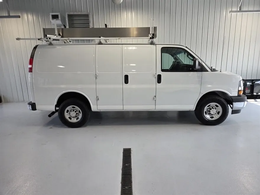 2019 Chevrolet Express Cargo 3500 Work Van photo 1