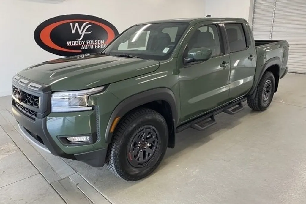 2025 Nissan Frontier Crew Cab PRO-X photo 1