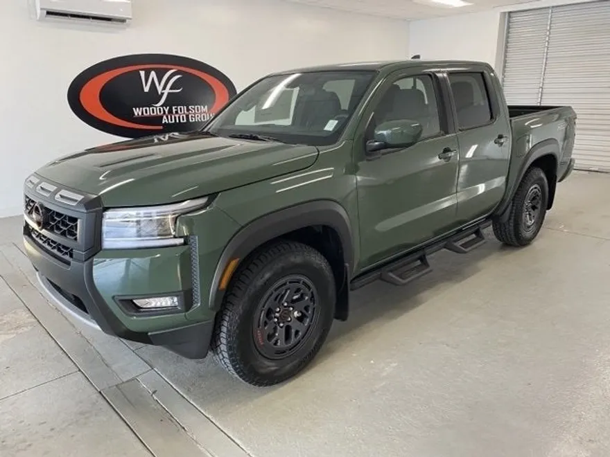 2025 Nissan Frontier Crew Cab PRO-X photo 1