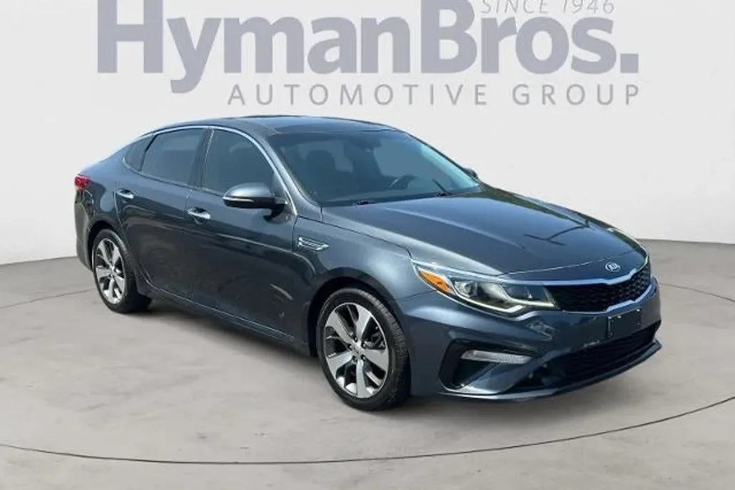 2020 Kia Optima S photo 1