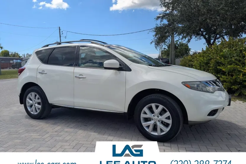 2011 Nissan Murano SL photo 1