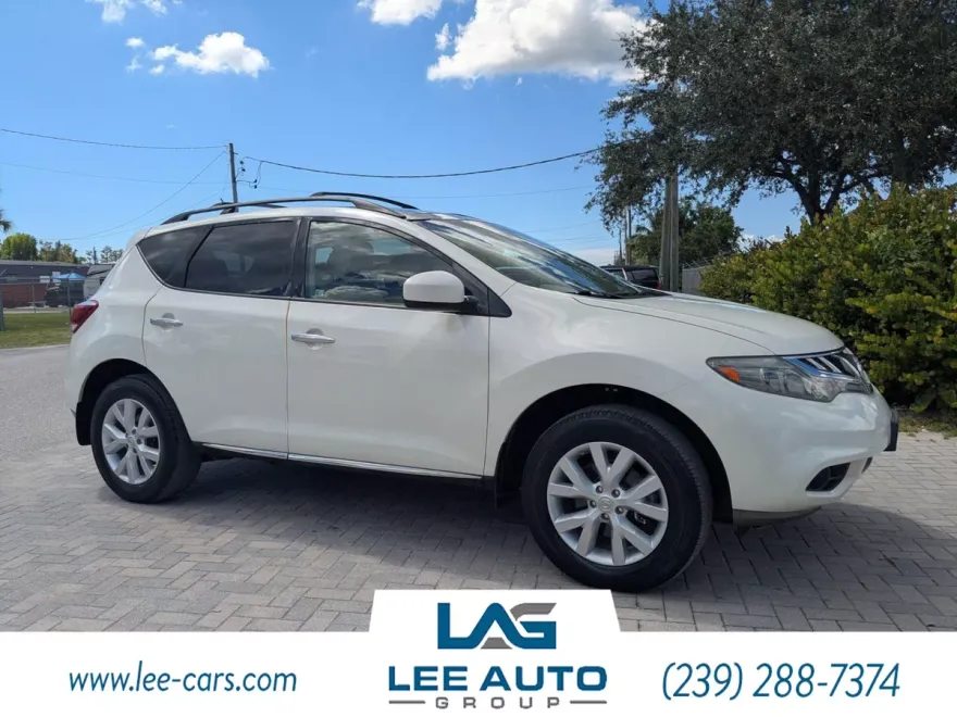 2011 Nissan Murano SL photo 1