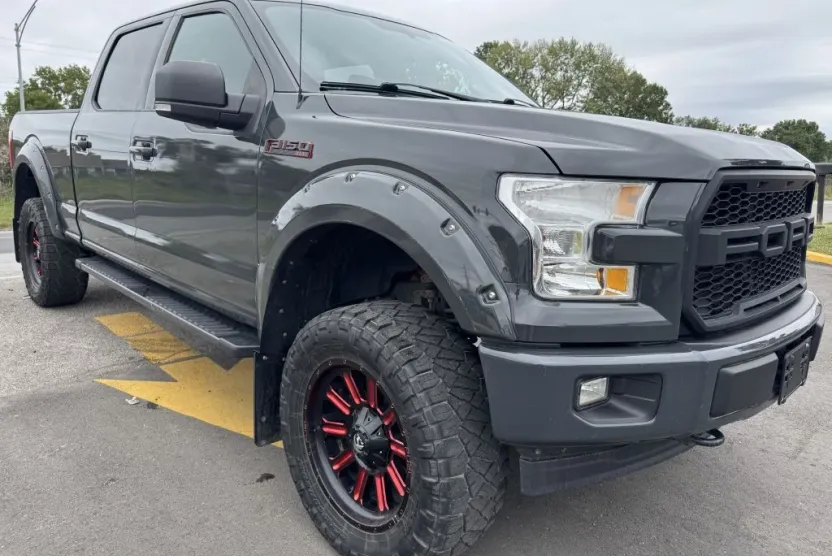 2017 Ford F-150 XL photo 1