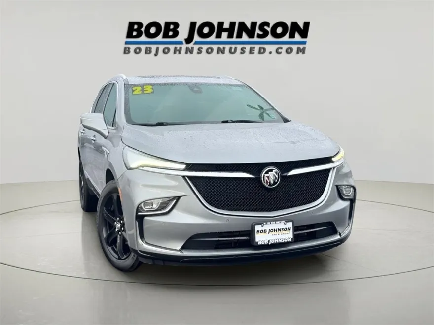 2023 Buick Enclave Essence photo 1