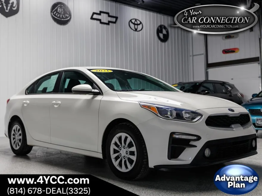 2021 Kia Forte FE photo 1