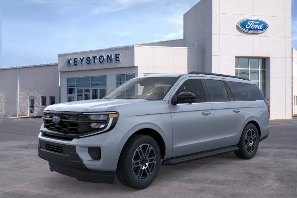 2025 Ford Expedition MAX photo 1