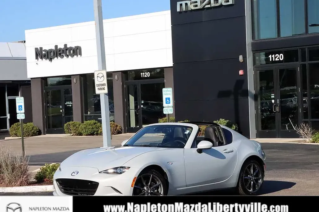 2017 Mazda MX-5 Miata Miata RF Grand Touring photo 1