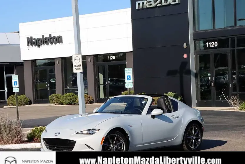2017 Mazda MX-5 Miata Miata RF Grand Touring photo 1