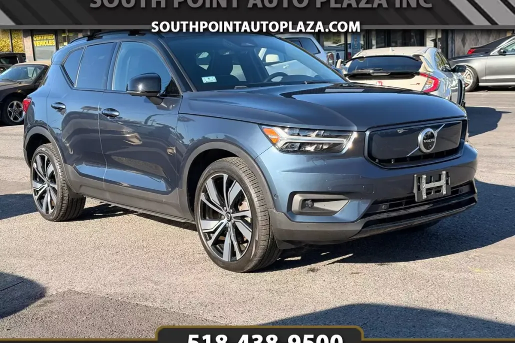 2022 Volvo XC40 Recharge Twin Plus photo 1