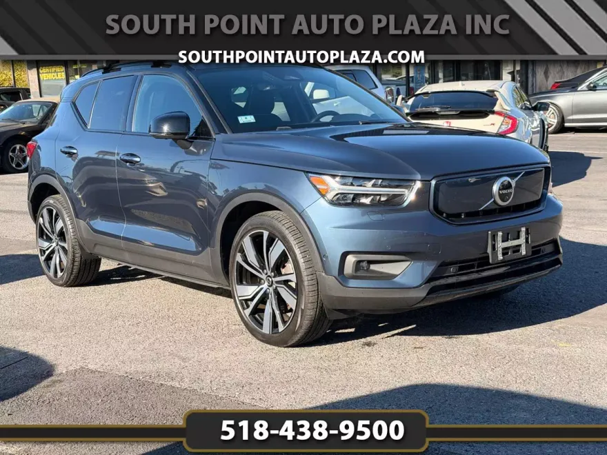 2022 Volvo XC40 Recharge Twin Plus photo 1