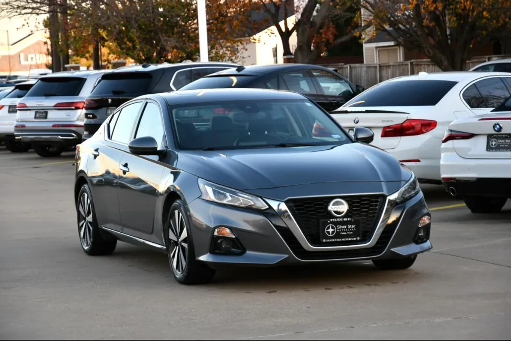 2020 Nissan Altima 2.5 SL photo 1