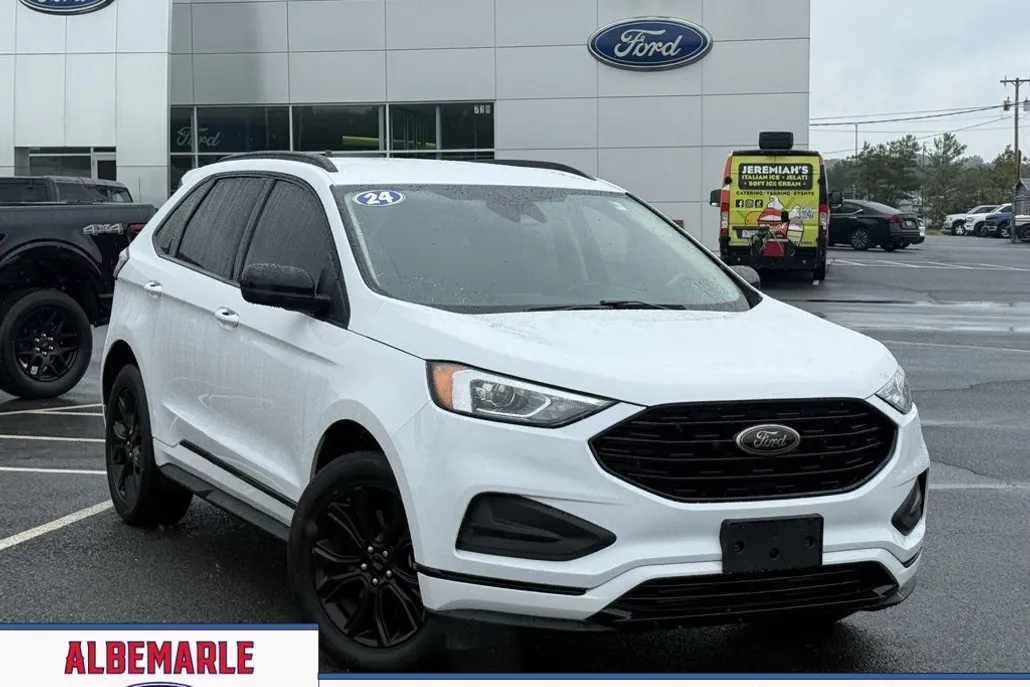2024 Ford Edge SE photo 1