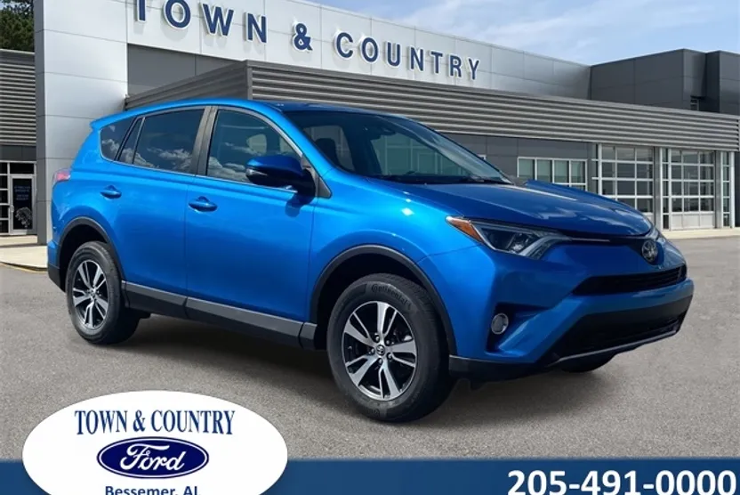 2018 Toyota RAV4 Adventure XLE photo 1