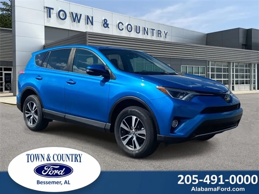 2018 Toyota RAV4 Adventure XLE photo 1