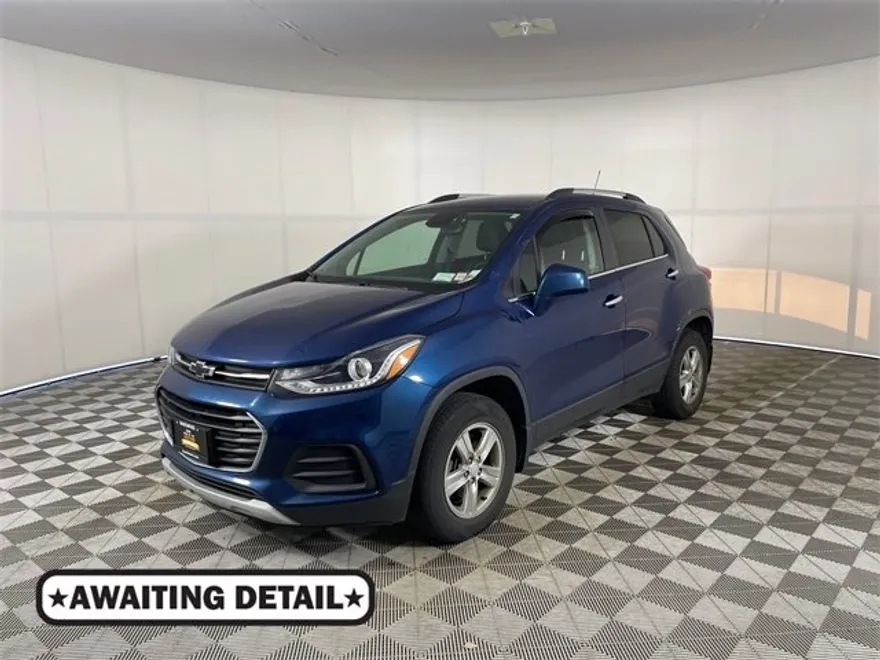 2019 Chevrolet Trax LT photo 1