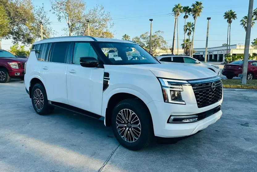 2026 Nissan Armada SL photo 1