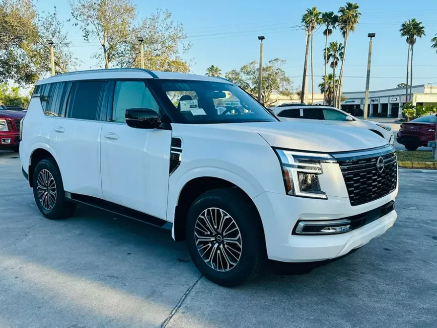 2026 Nissan Armada SL photo 1