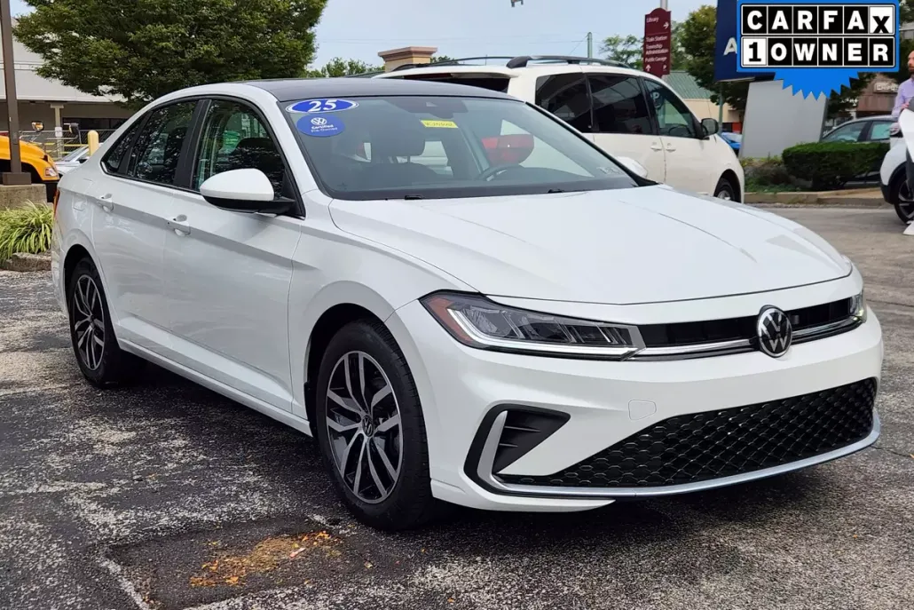 2025 Volkswagen Jetta 1.5T SE photo 1