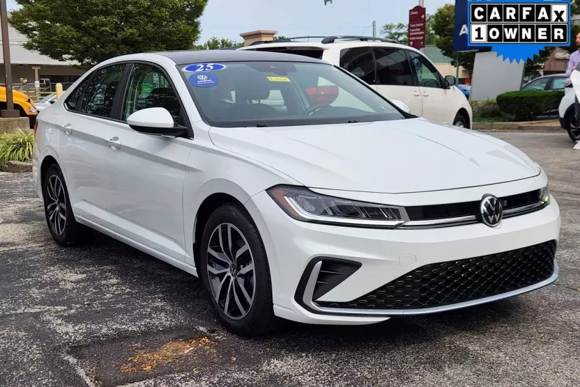 2025 Volkswagen Jetta 1.5T SE photo 1