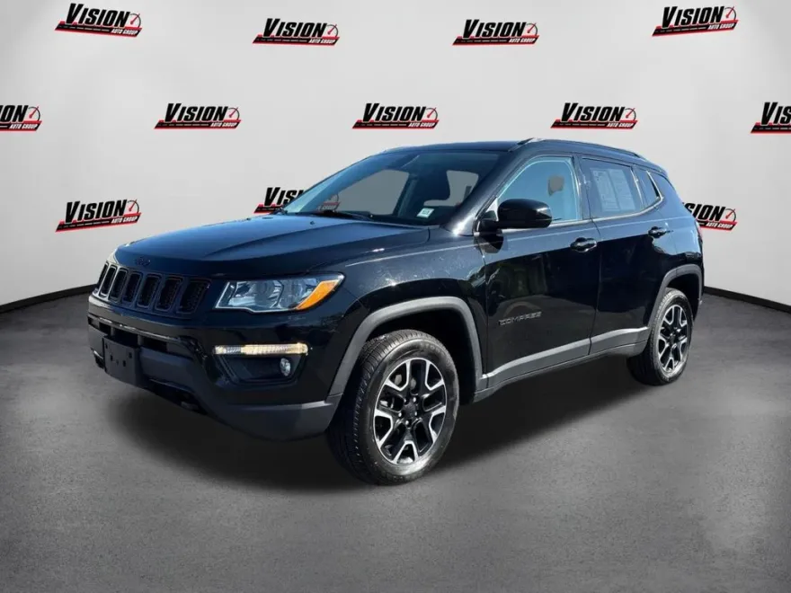 2019 Jeep Compass Sport photo 1