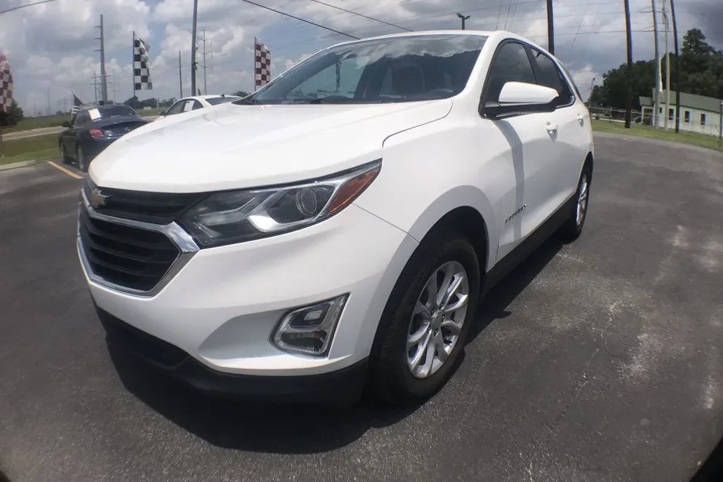 2021 Chevrolet Equinox photo 1