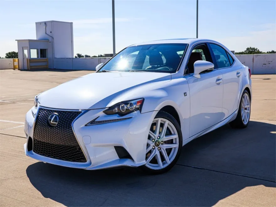 2016 Lexus IS 350 F SPORT photo 1